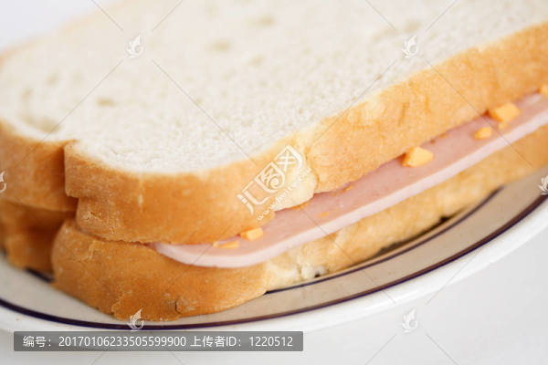 火腿三明治