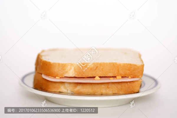 火腿三明治