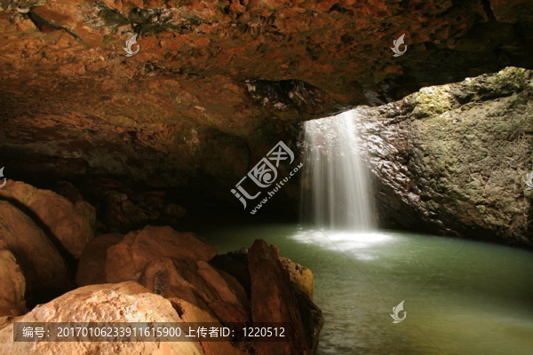 天生橋；皇后