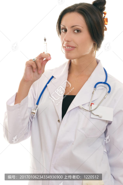 女醫(yī)生抱著一個可注射注射器