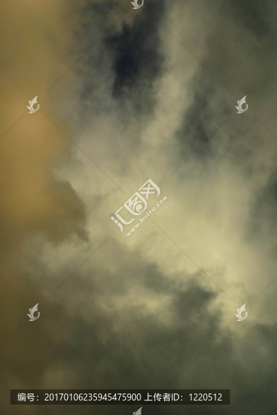 晚上，風(fēng)暴云