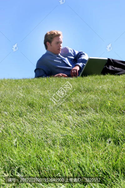 筆記本電腦業(yè)務(wù)傾斜-匯圖網(wǎng) www.fosd68.com 筆記本電腦業(yè)務(wù)傾斜