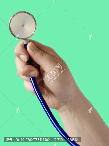 一方面用聽診器