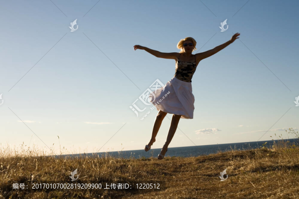 飛走了
