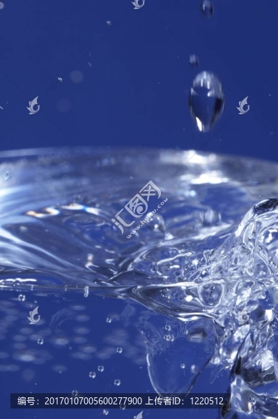 水濺01