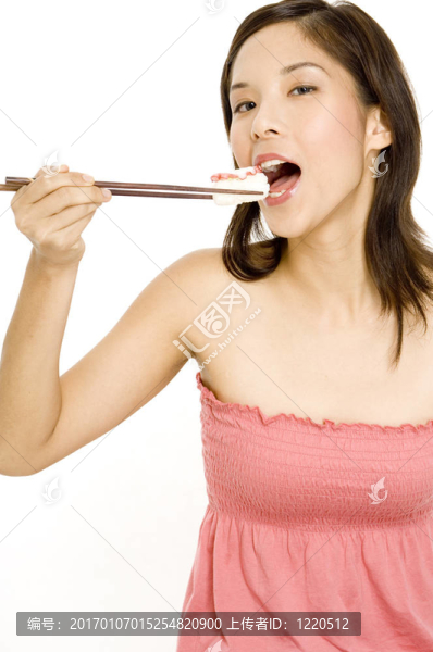 女孩Eating,Sushi