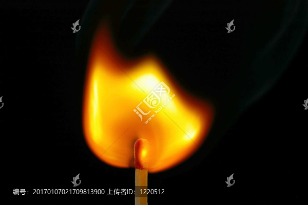 點燃火柴