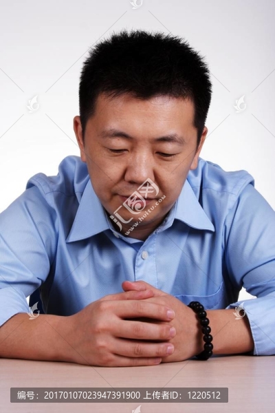 傷心的商人