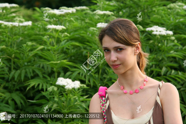 年輕的黑發(fā)