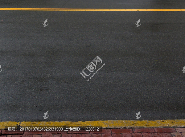 黃色排路面