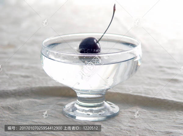 櫻桃spalshing成水