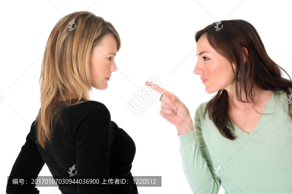兩個(gè)打架的女人