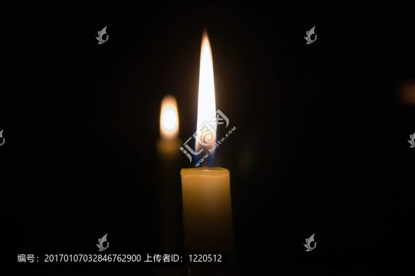 兩根蠟燭