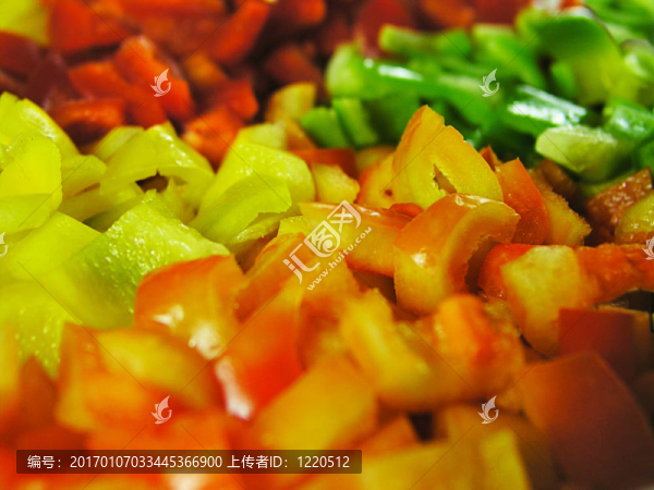 四種顏色的辣椒1