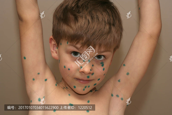 與Green,Dots的男孩