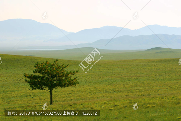 朦朧的藍(lán)色的山
