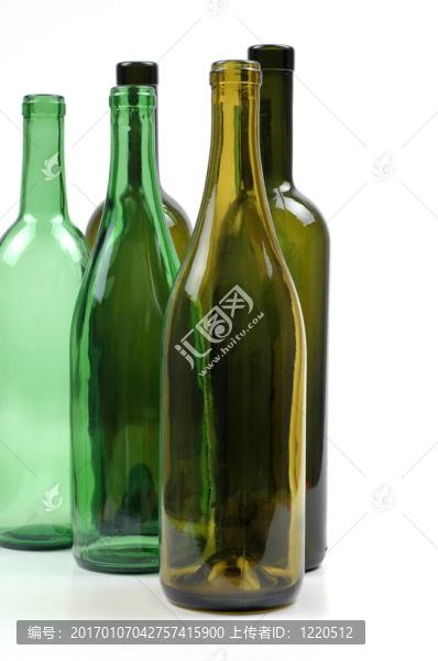 空的酒瓶