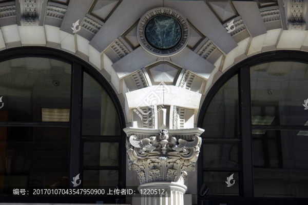 波士頓市中心建筑拱門細部