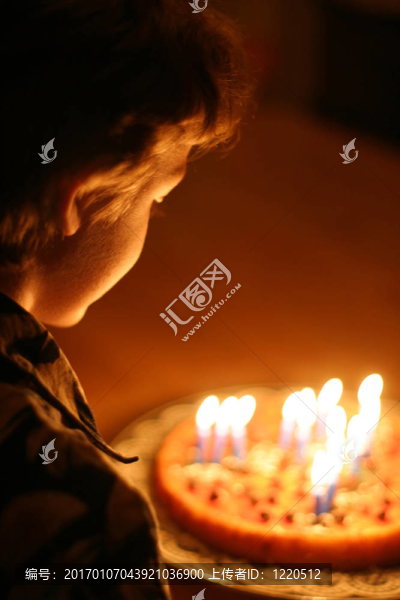 過生日的男孩