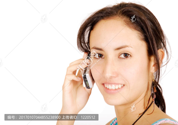 美麗的女孩在電話里交談