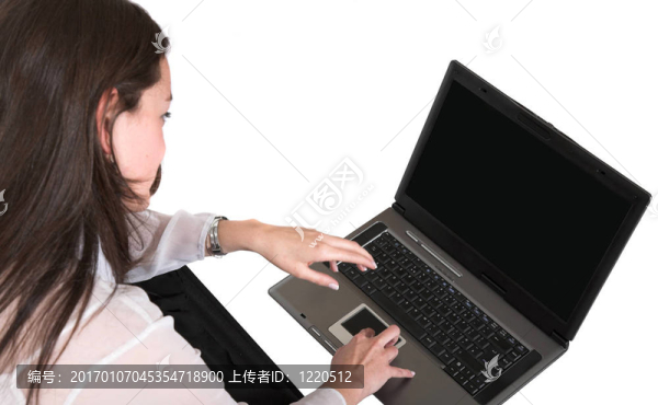 筆記本電腦上的商業(yè)女人