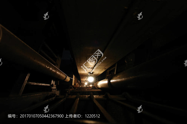 樓梯在老樓四