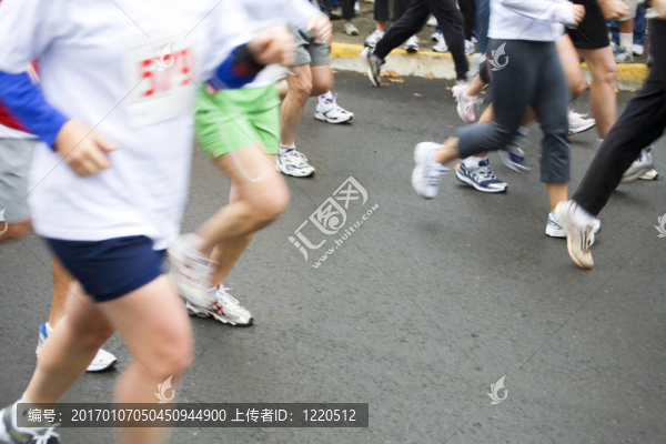 大哥倫比亞市十字路口的跑步者