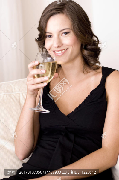 喝葡萄酒