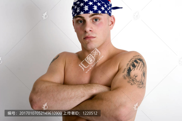 肌肉男