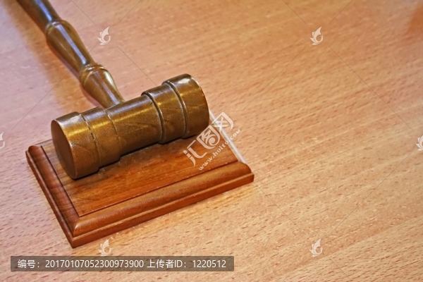 法院表