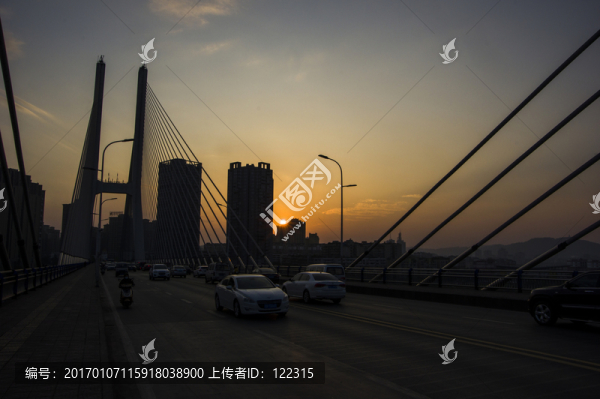 萬里長江第一城