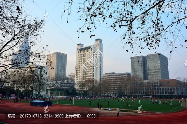 南京大學(xué)