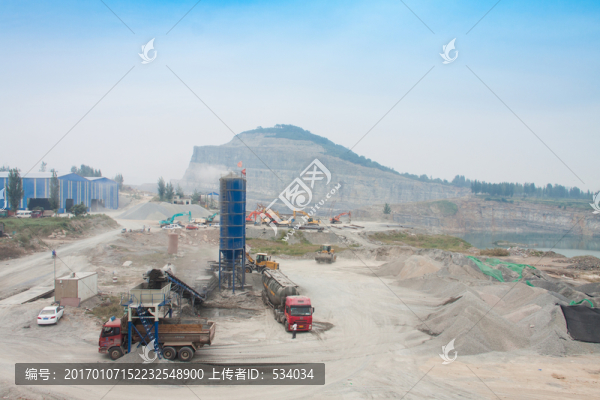 水穩(wěn)拌合站,水穩(wěn)攪拌機(jī),水穩(wěn)料