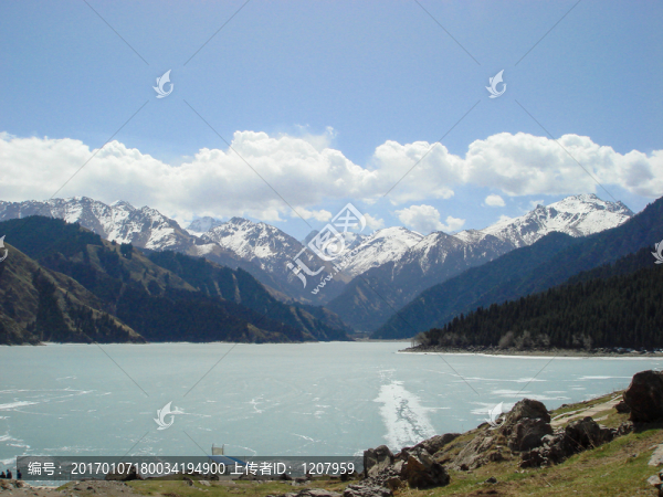 天山天池