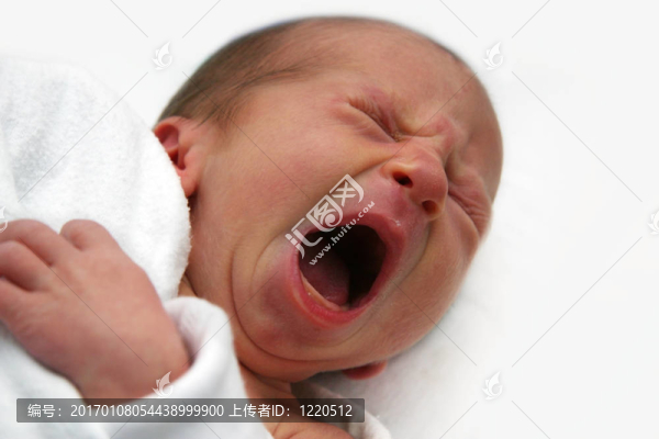 哭泣的嬰兒