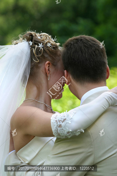 新婚夫婦