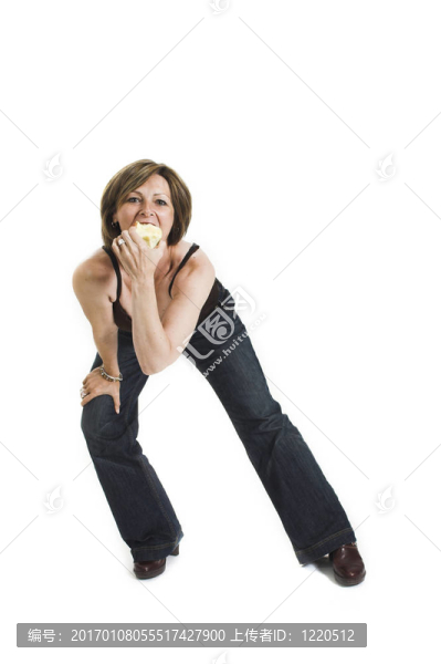 吃蘋果的女人