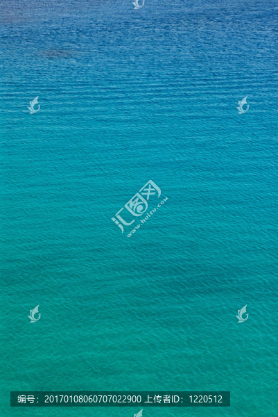 藍(lán)綠色的大海