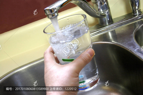 自來(lái)水玻璃