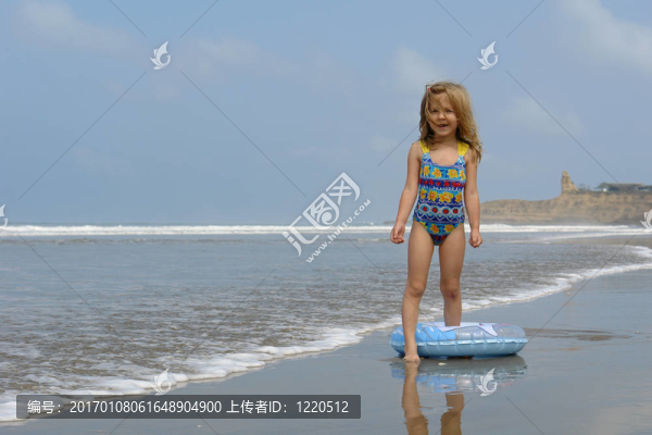 海灘上的孩子