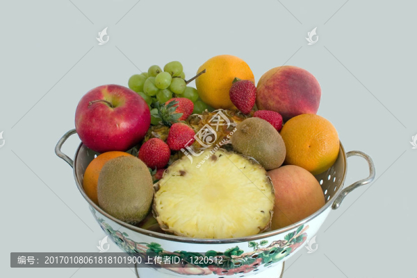 新鮮水果在碗里