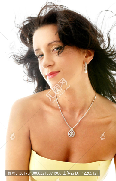 微笑的女