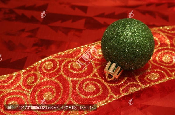 閃閃發(fā)光的Green,Ball