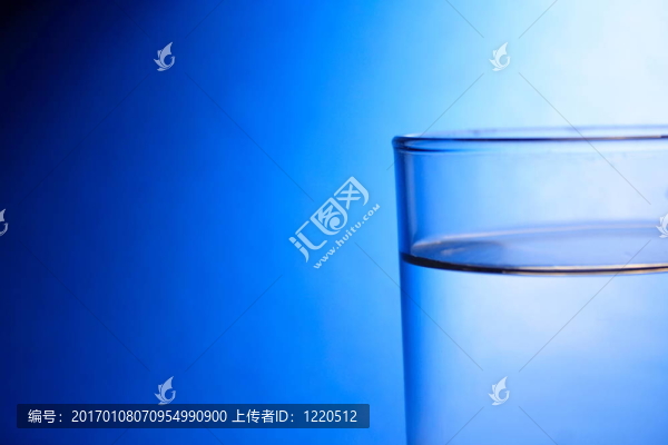 透明玻璃純凈水