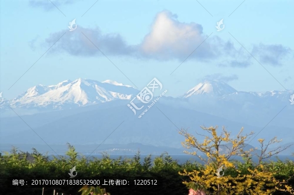 遙遠(yuǎn)的冰雪覆蓋的