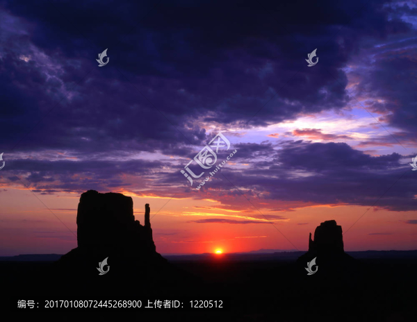 MONUMENTVALLEY