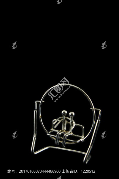 別具風(fēng)格的情侶秋千