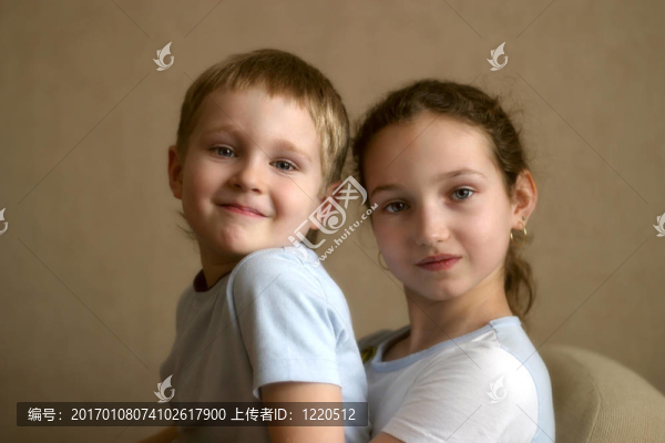 哥哥和妹妹