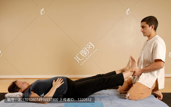 腿部伸展