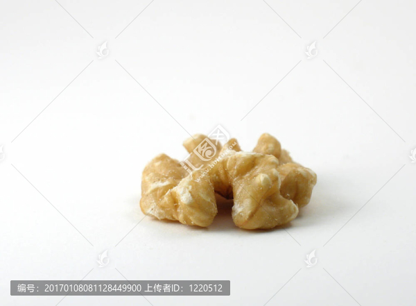 一個(gè)核桃的一半